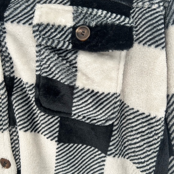 Hippie Rose Stone Buffalo Plush Shirt-Jacket - Picture 2 of 4